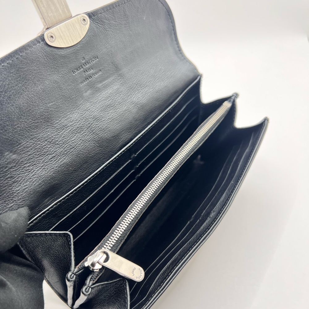 Authentic LOUIS VUITTON Mahina Portefeuille Amelia Black Leather Long Wallet - Picture 9 of 14